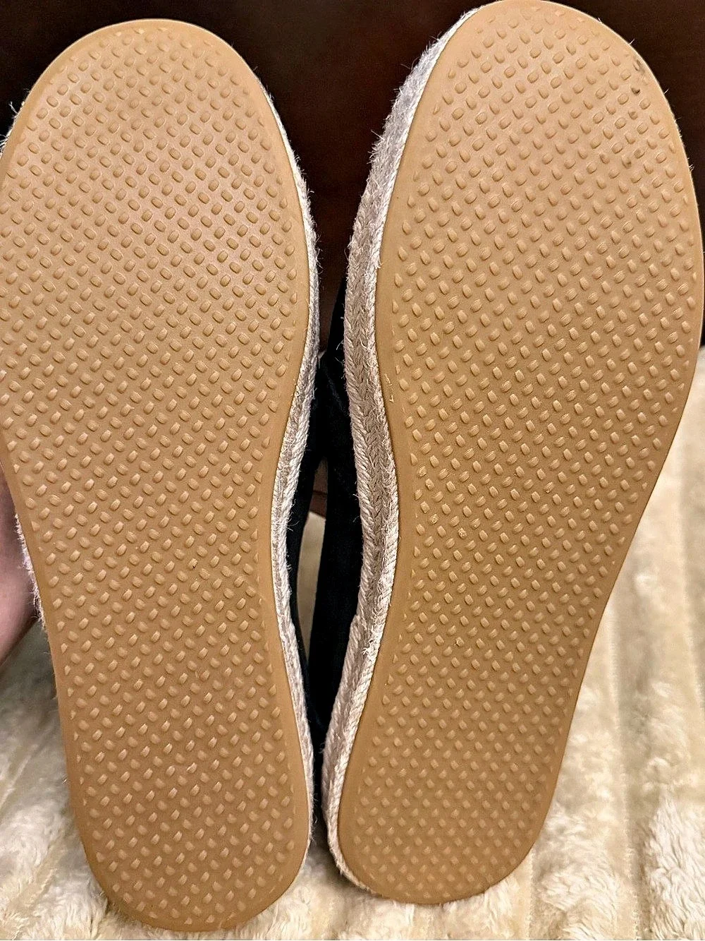 TOMS Blakely Women's Black & Beige Suede Loafers US 8 Like New